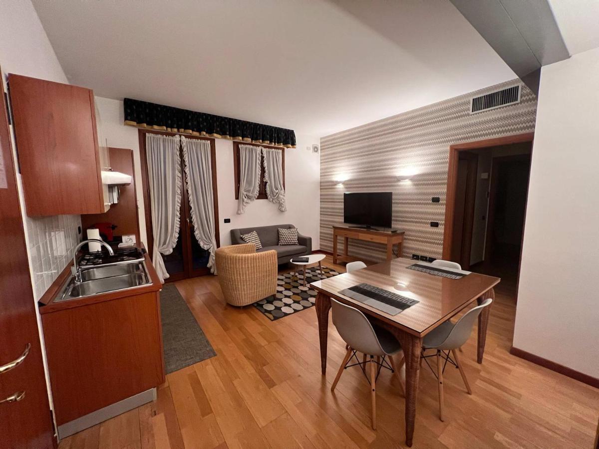 Palazzo Brando - Living Apartments Treviso Ngoại thất bức ảnh