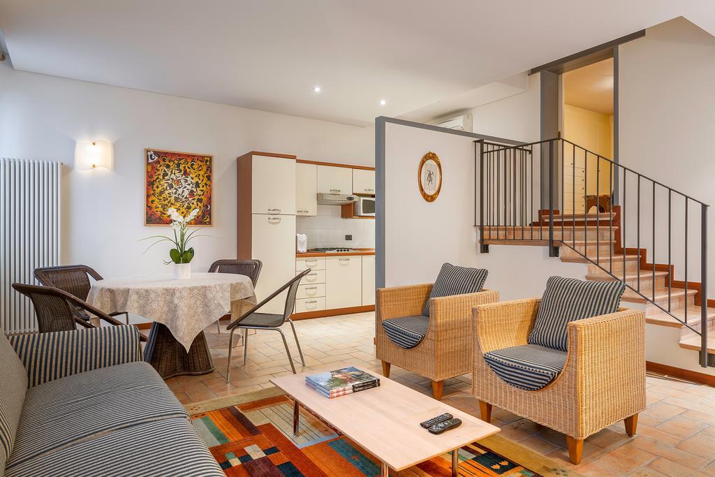 Palazzo Brando - Living Apartments Treviso Phòng bức ảnh