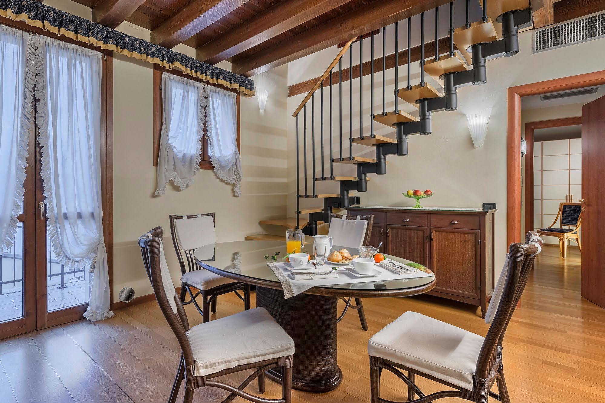 Palazzo Brando - Living Apartments Treviso Ngoại thất bức ảnh